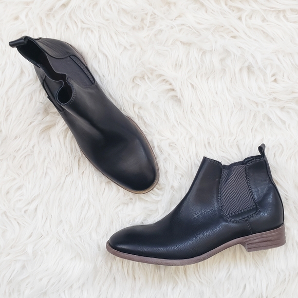 Robert Wayne Oklahoma Chelsea Black Boot